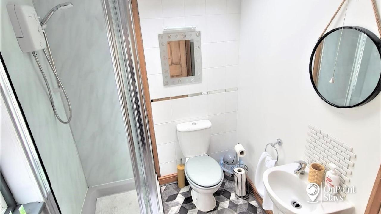 Lovely Spacious 5 Bedroom Home Near Chester City Centre Exteriör bild
